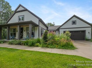 4615 Whitneyville Ave SE, Ada, MI