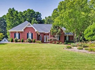 62 Oak Grove Dr, Dallas, GA 30157