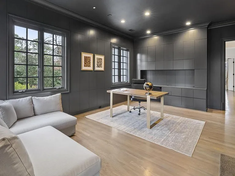 997 Davis Dr — Photo 24