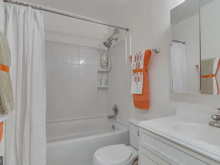 2801 Reign St — Photo 8