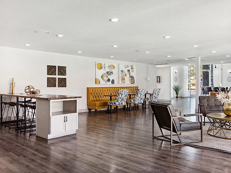 Loma Vista — Photo 35