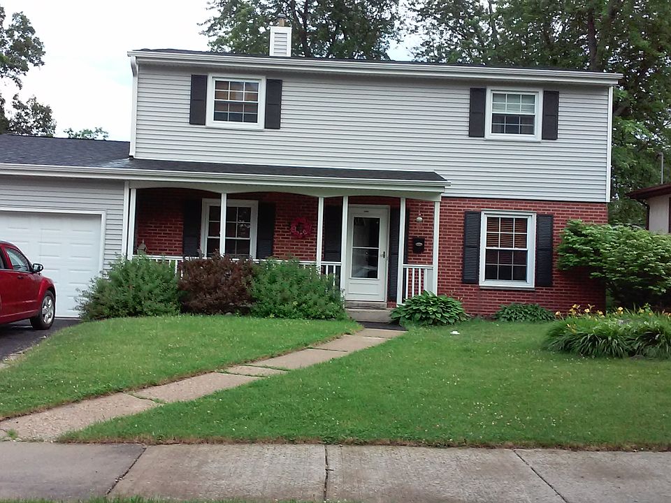 1st image of 1923 Herbert Dr