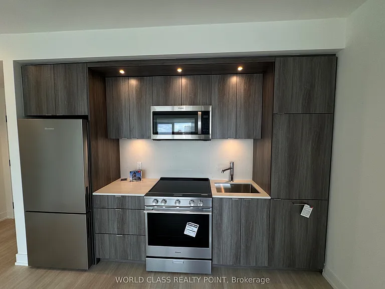 25 Cordova Ave #1409 — Photo 2