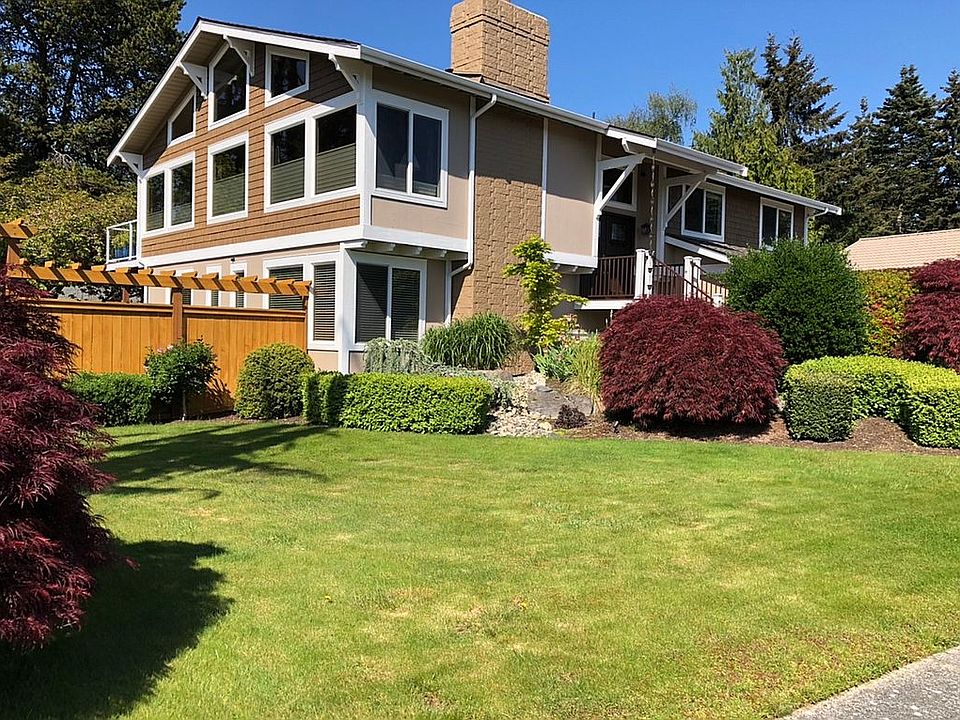 2nd image of 911 Hindley Ln
