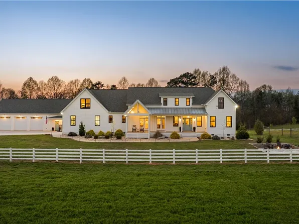 331 Bakerville Rd, Easley, SC 29642