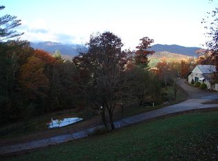 1712 Hickory Knoll Rd, Franklin, NC 28734