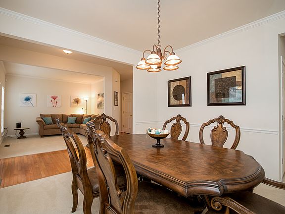 5th image of 36 Brentsmill Dr