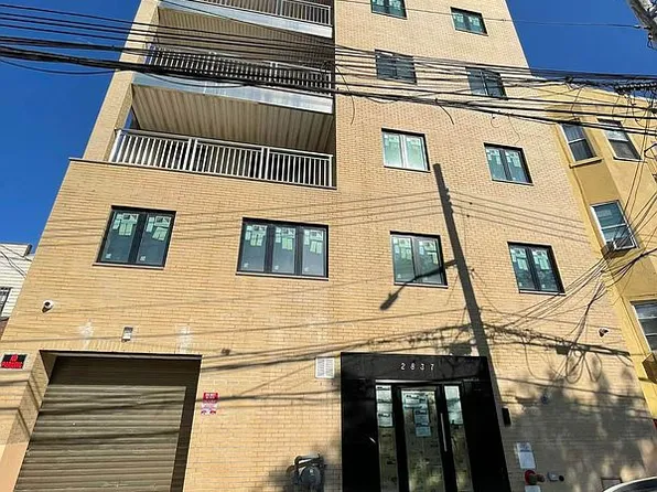 2837 W 19th St #2A, Brooklyn, NY 11224