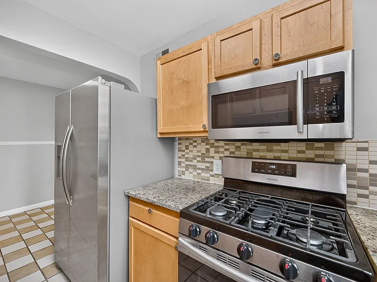 Refrigerator/Stove/Microwave
