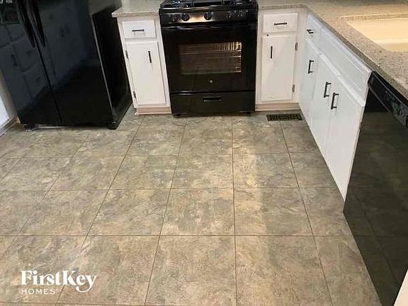 5th image of 126 Black Oak Trl Unit Iii