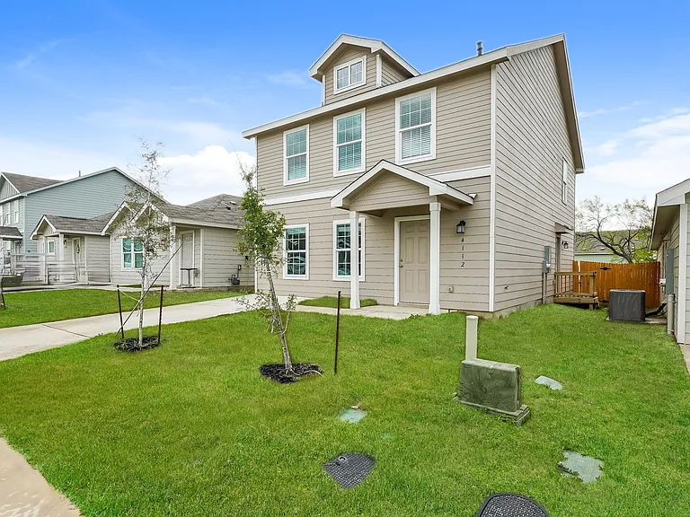 4126 Southton Tarn — Photo 2