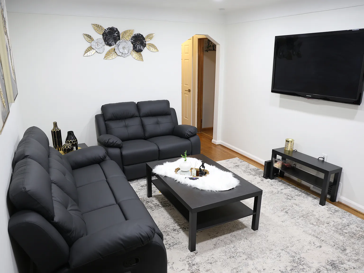 3 bed, 1757 sqft, $4,000 — Photo 3