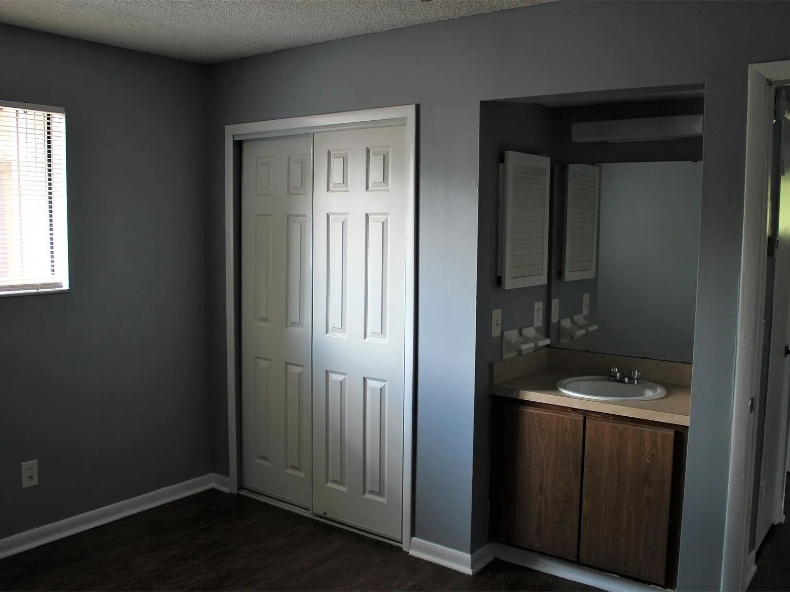 5136 Westchase Ct — Photo 2