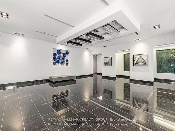 5th image of 101 Richmond Rd #319