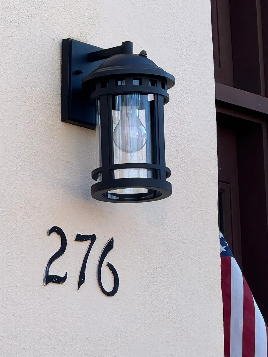 Building Photo - 276 Main St