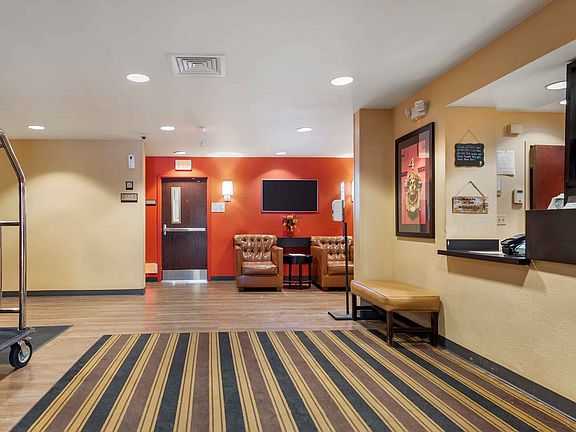 Lobby and Guest Check-in