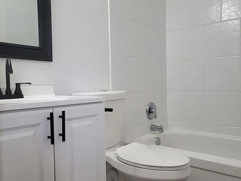 108 E Coogan Dr — Photo 9