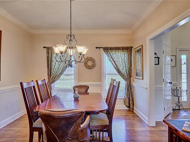 12325 Six Ponds Ln — Photo 20