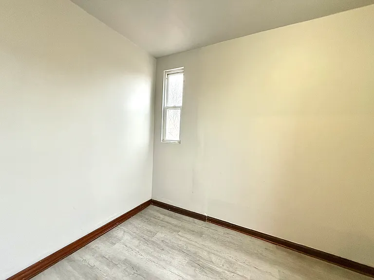 2141 S Marshall Blvd #2-R — Photo 13