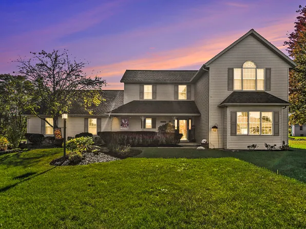 4951 N Meadow Ct, La Porte, IN 46350
