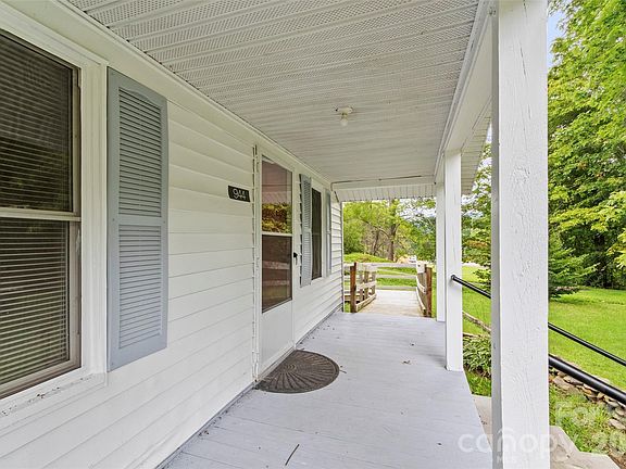 4th image of 944 Georges Fork Rd