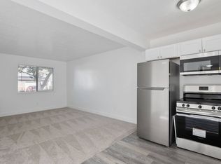 814 E Meadow Pine Ct, Salt Lake City, UT 84106