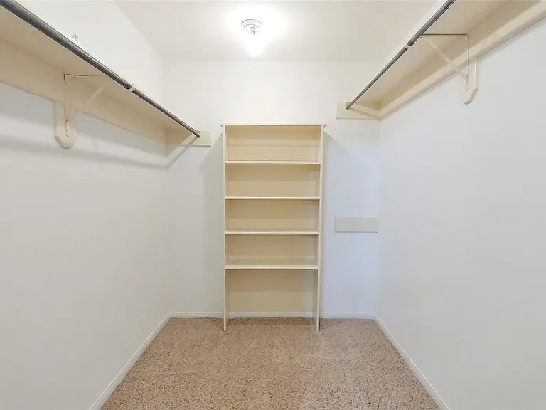 5227 Clarkston Ln — Photo 14