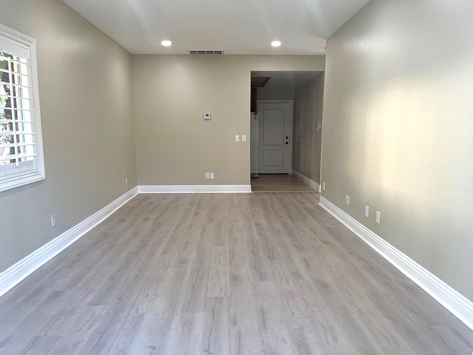 1st image of 112 S Montgomery Way #B