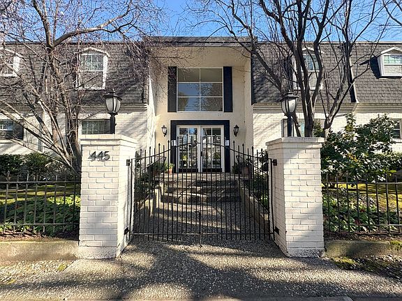 2nd image of 445 Oak Grove Ave APT 6