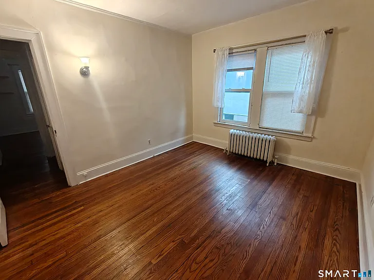 143 Dover Rd — Photo 17