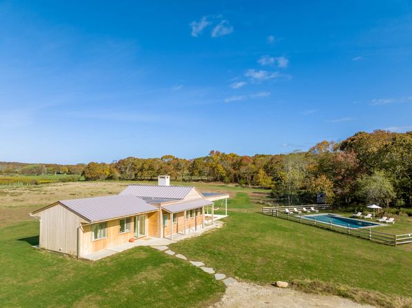 677 Lumber Ln