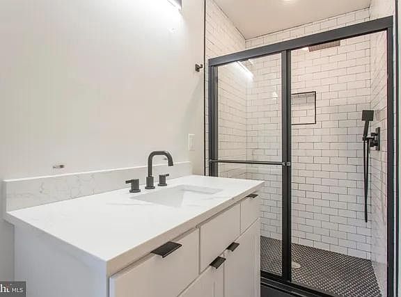 5th image of 318 N Preston St #2