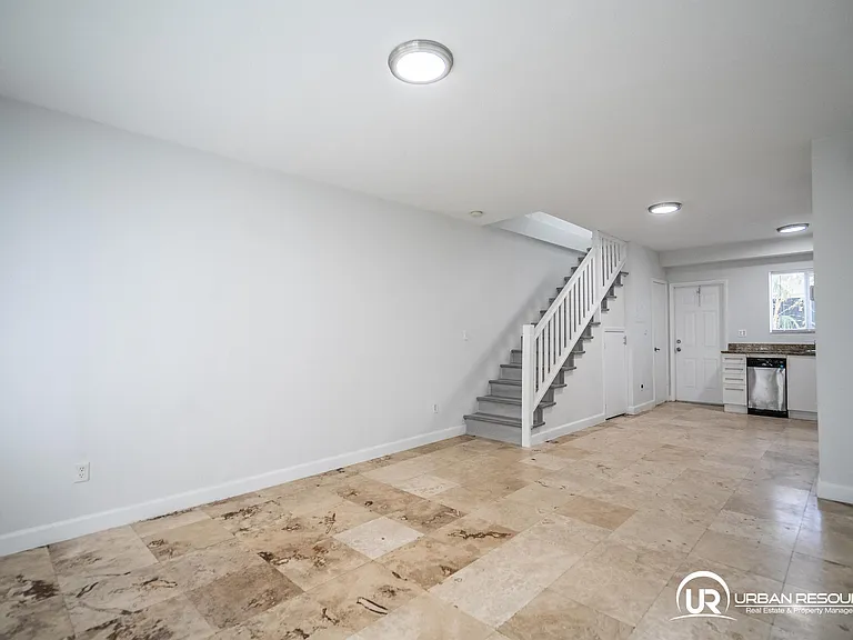 2180 Bay Dr #5B — Photo 8