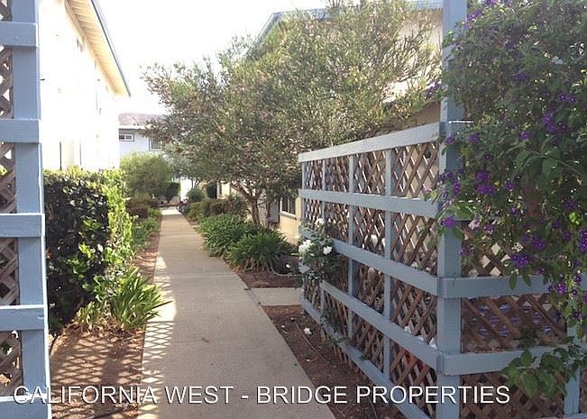 1st image of 284 N Chorro St #284 N.