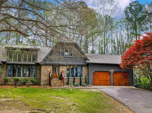 1142 Rainbow Ave NW, Rainsville, AL 35986