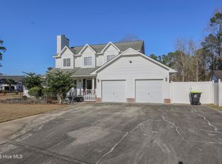 101 Carriage Ct, Jacksonville, NC 28540