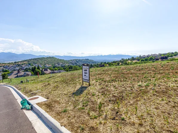 5679 Autumn Park Dr, Medford, OR 97504