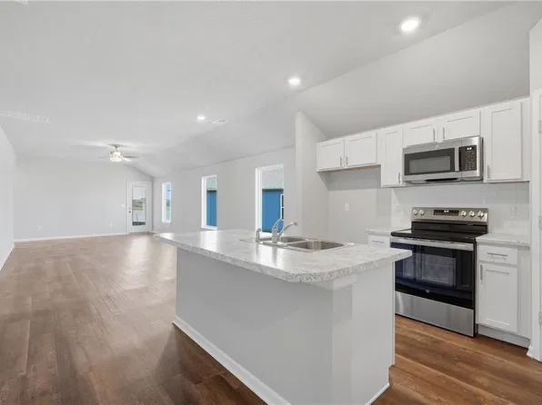 741 N Buckeye St, Gardner, KS 66030