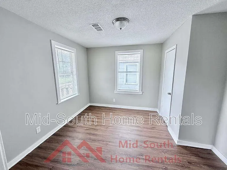 1545 Patton St — Photo 16