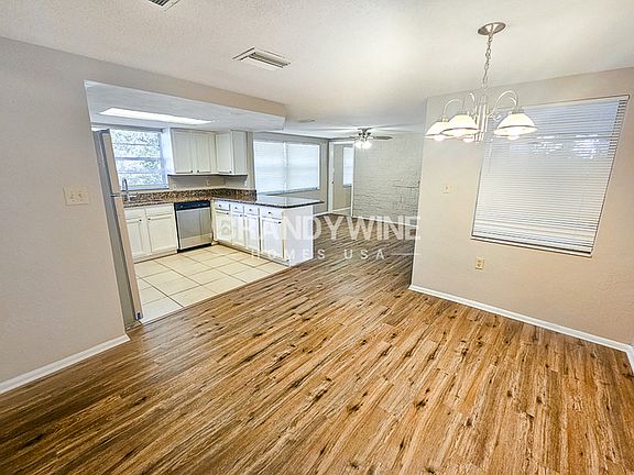 4th image of 7815 Treasure Pointe Dr