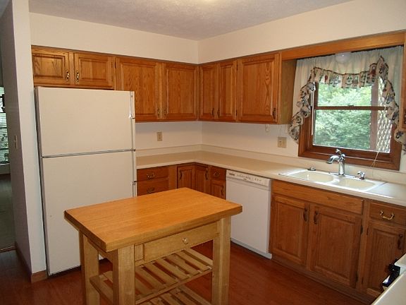 5th image of 6751 Trailview Dr