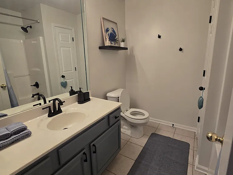 4332 Rivard Ln — Photo 15