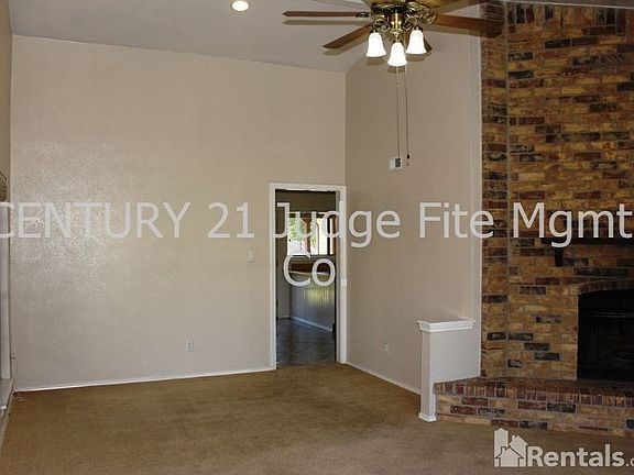 4th image of 613 Beechwood Dr
