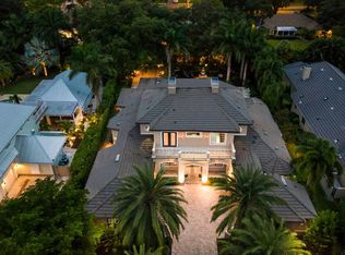 1758 Cherokee Dr, Sarasota, FL 34239