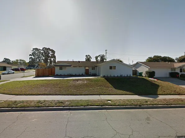 1298 Roxy Ave, Santa Maria, CA 93455