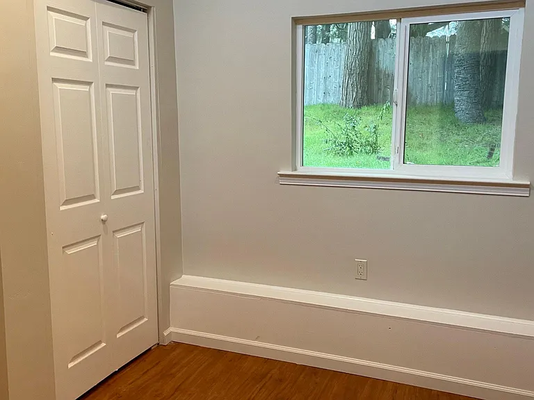 6038 Hughes Rd — Photo 8