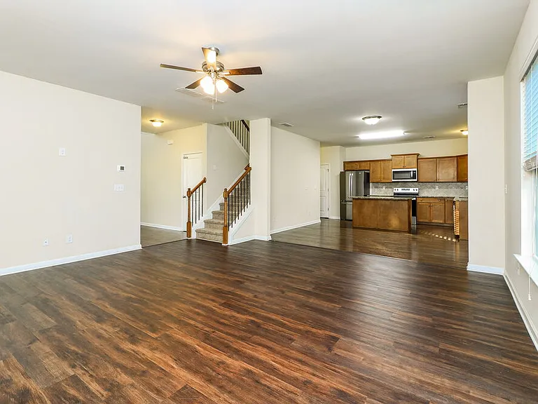 374 Darbys Run Ct — Photo 7