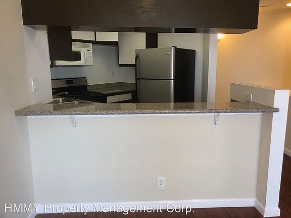 2nd image of 1229 N Sycamore Ave APT 315