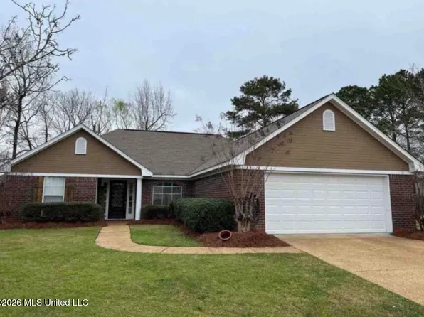 735 Prominence Dr, Flowood, MS 39232