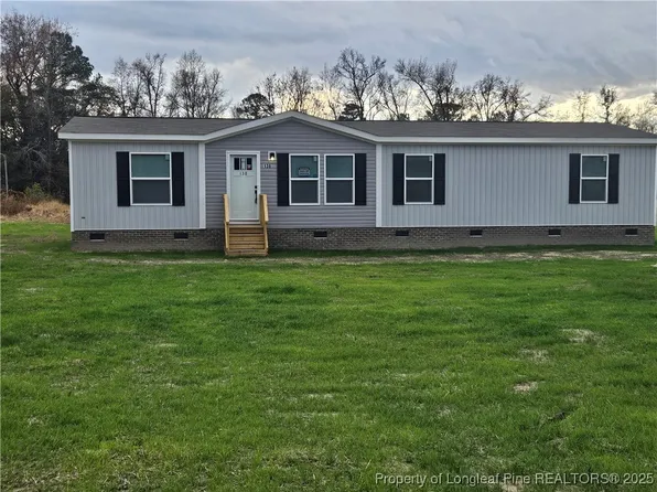 138 Howell Rd, Saint Pauls, NC 28384